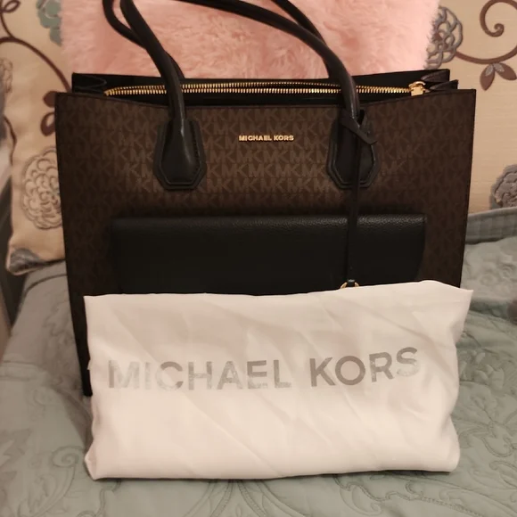MICHAEL KORS Iconic logo Brown and Black Tote - Picture 4 of 9